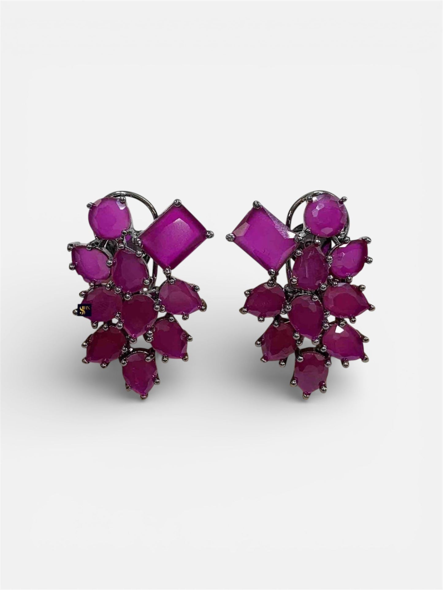 Elegant Mona Lisa Stone Studs