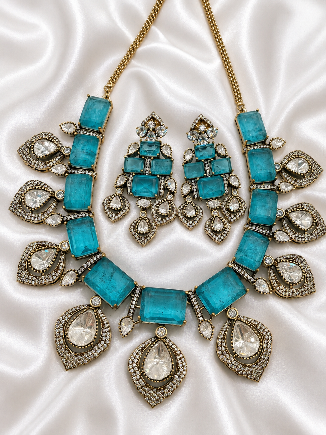 Turquoise  doublet  Antique Necklace Set with Polki