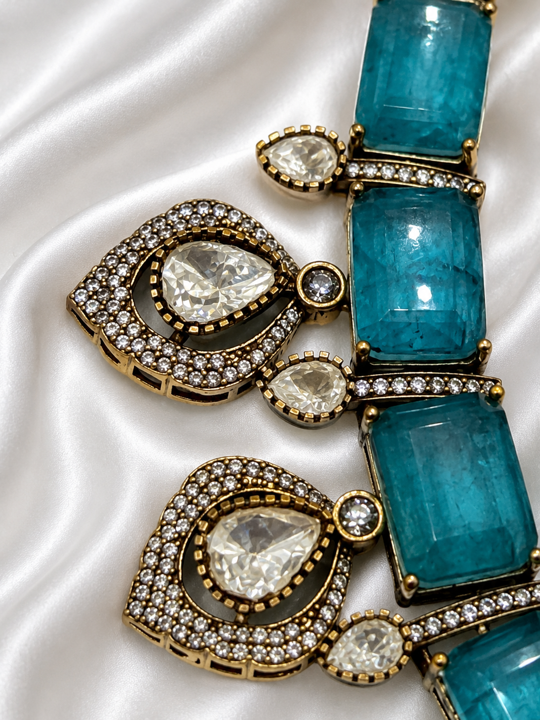 Turquoise  doublet  Antique Necklace Set with Polki