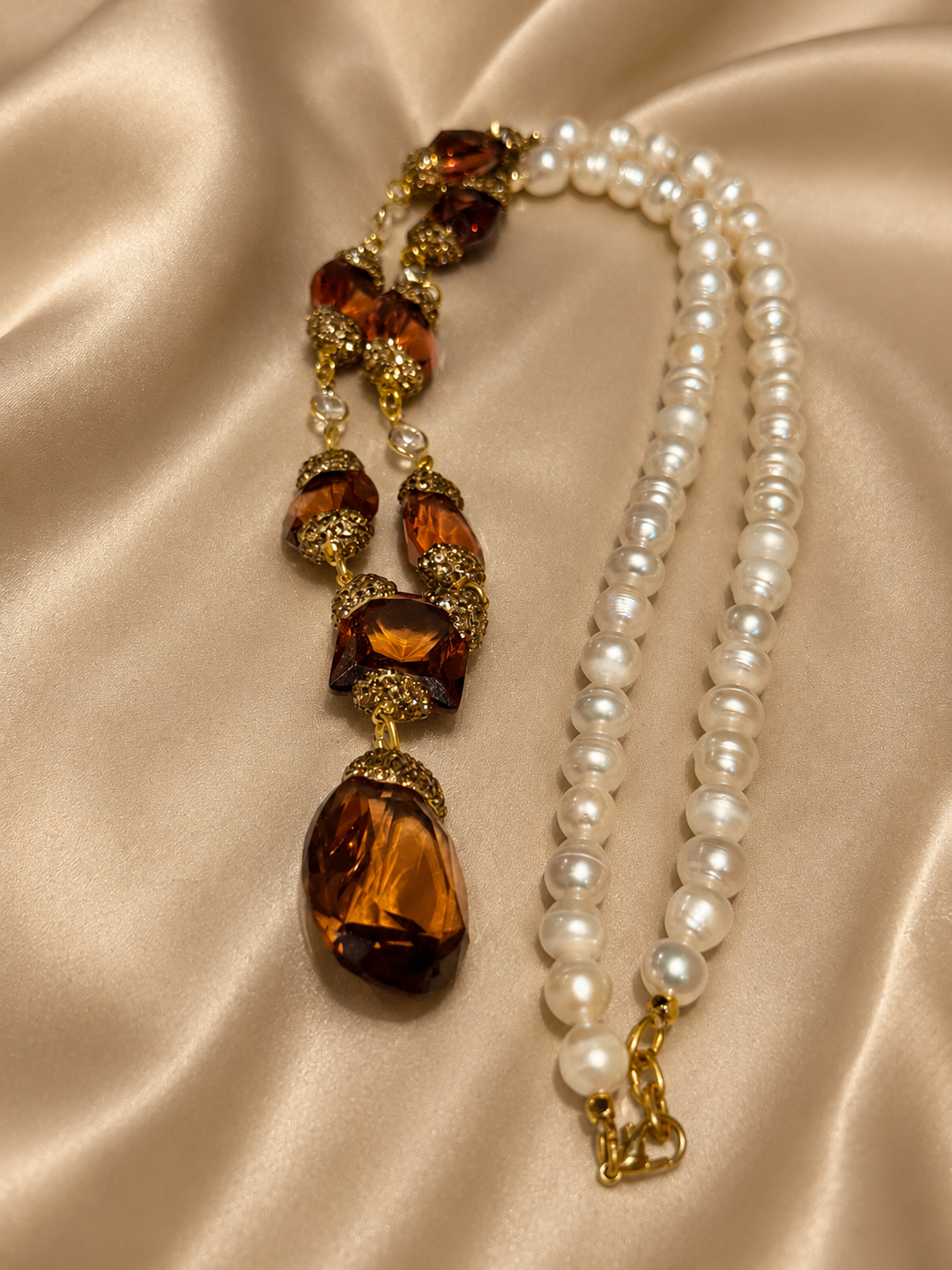 Zultanite Colour-Changing Necklace with Baroque Pearls