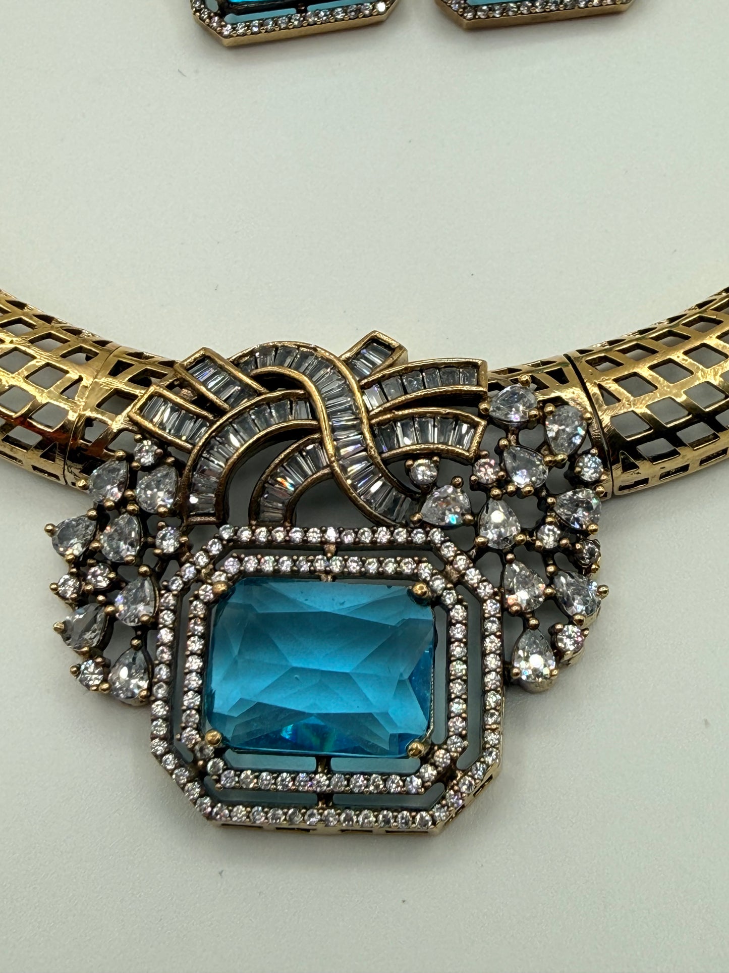 Turquoise & Gold with Baguette Necklace Set