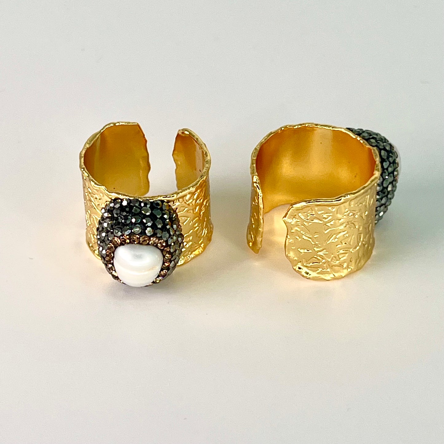 Mother of Pearl Adjustable Ring