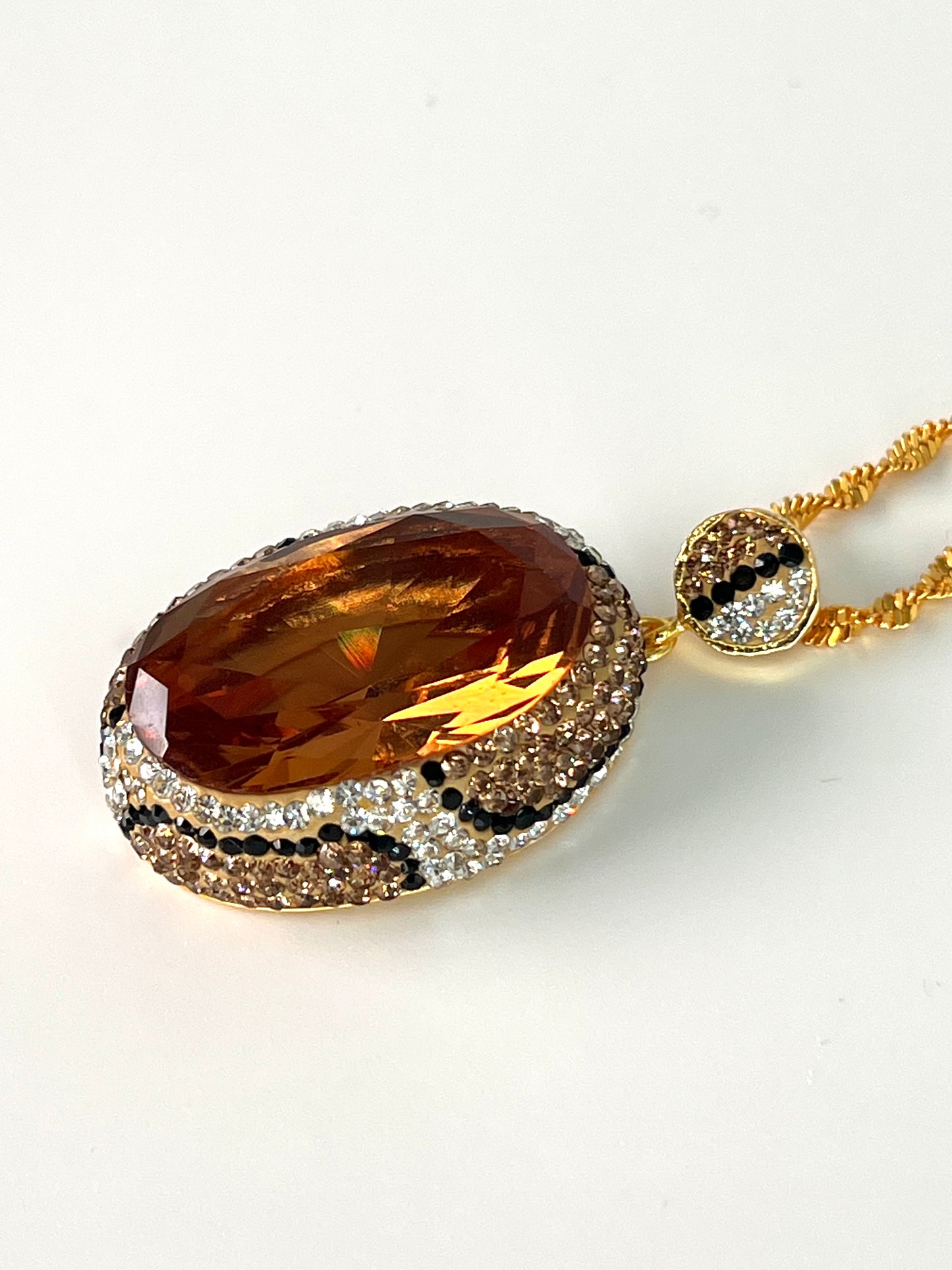 Zultanite Locket Set with Leopard Pattern