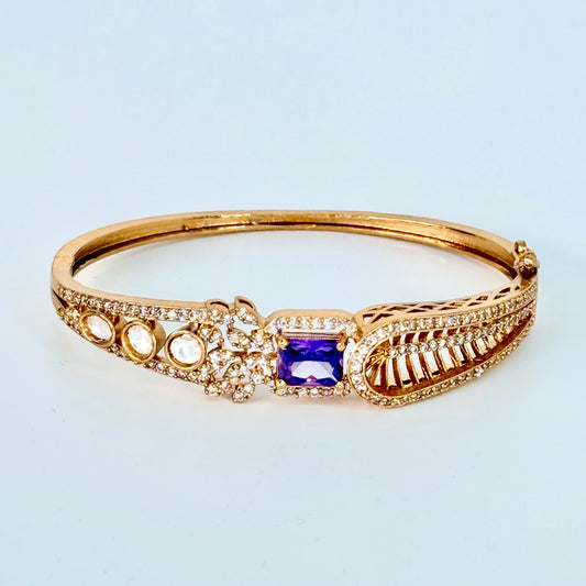 Polki with coloured gem stone