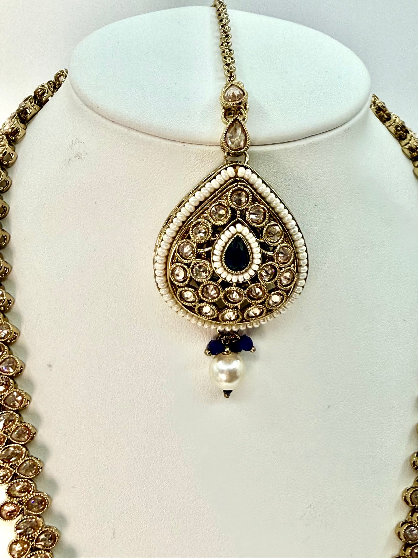 Kundan Statement Necklace Set