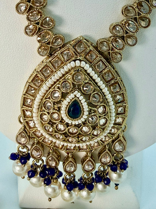 Kundan Statement Necklace Set