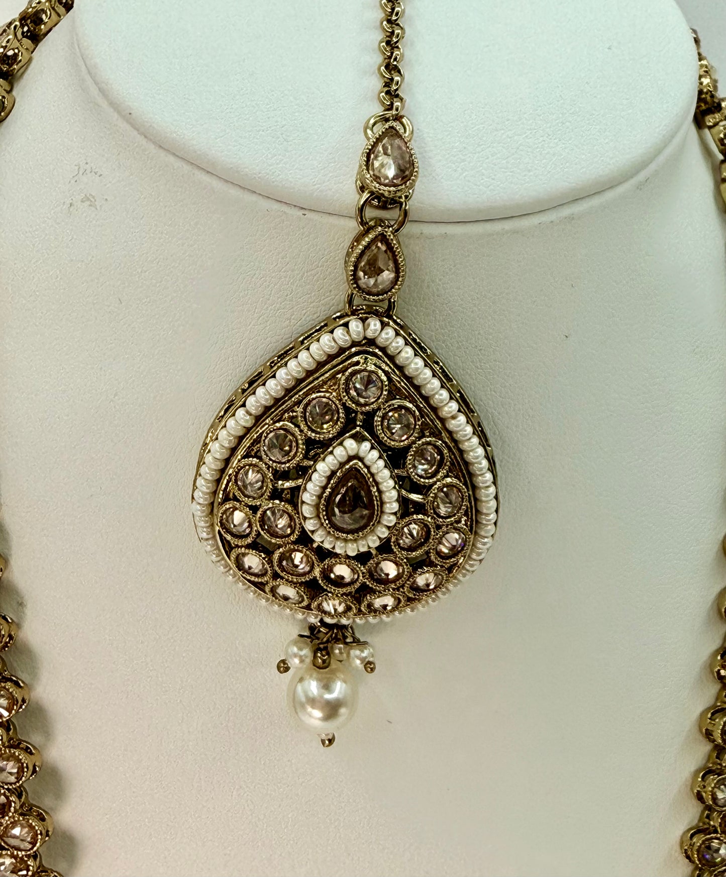 Kundan Statement Necklace Set