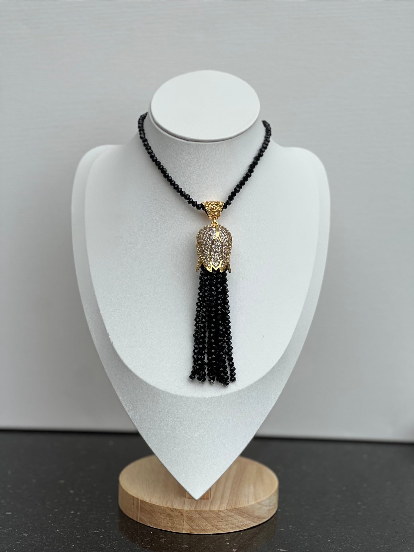 Tulip Delight: Turkish Necklace with Beads Black